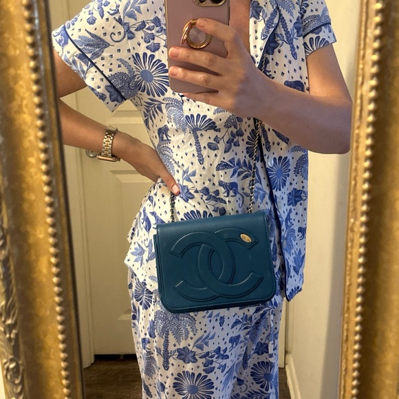 Chanel Mania Flap Blue Lambskin Leather Bag, Chain Strap & COA - Picture 3 of 16